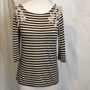 Deletta Anthropologie striped top w/ appliqué med